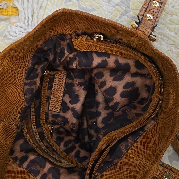 B Makowsky leather purse 👛 - Picture 6 of 10